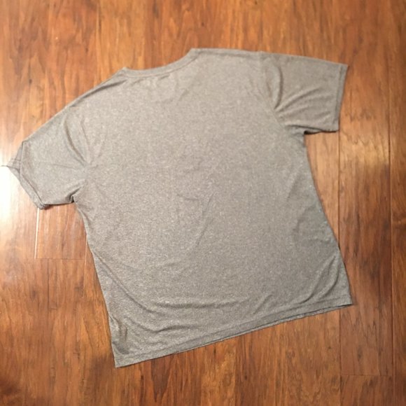 Chicago Blackhawks Jersey Tee Shirt NHL Women’s Gray Black Red XL - Picture 4 of 6